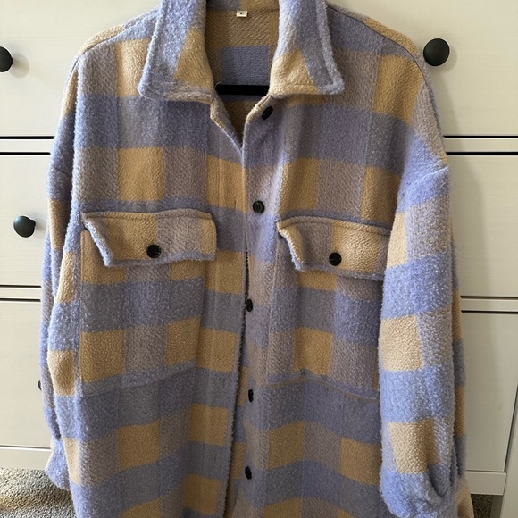 Oversized Jacket - Picture 1 of 3